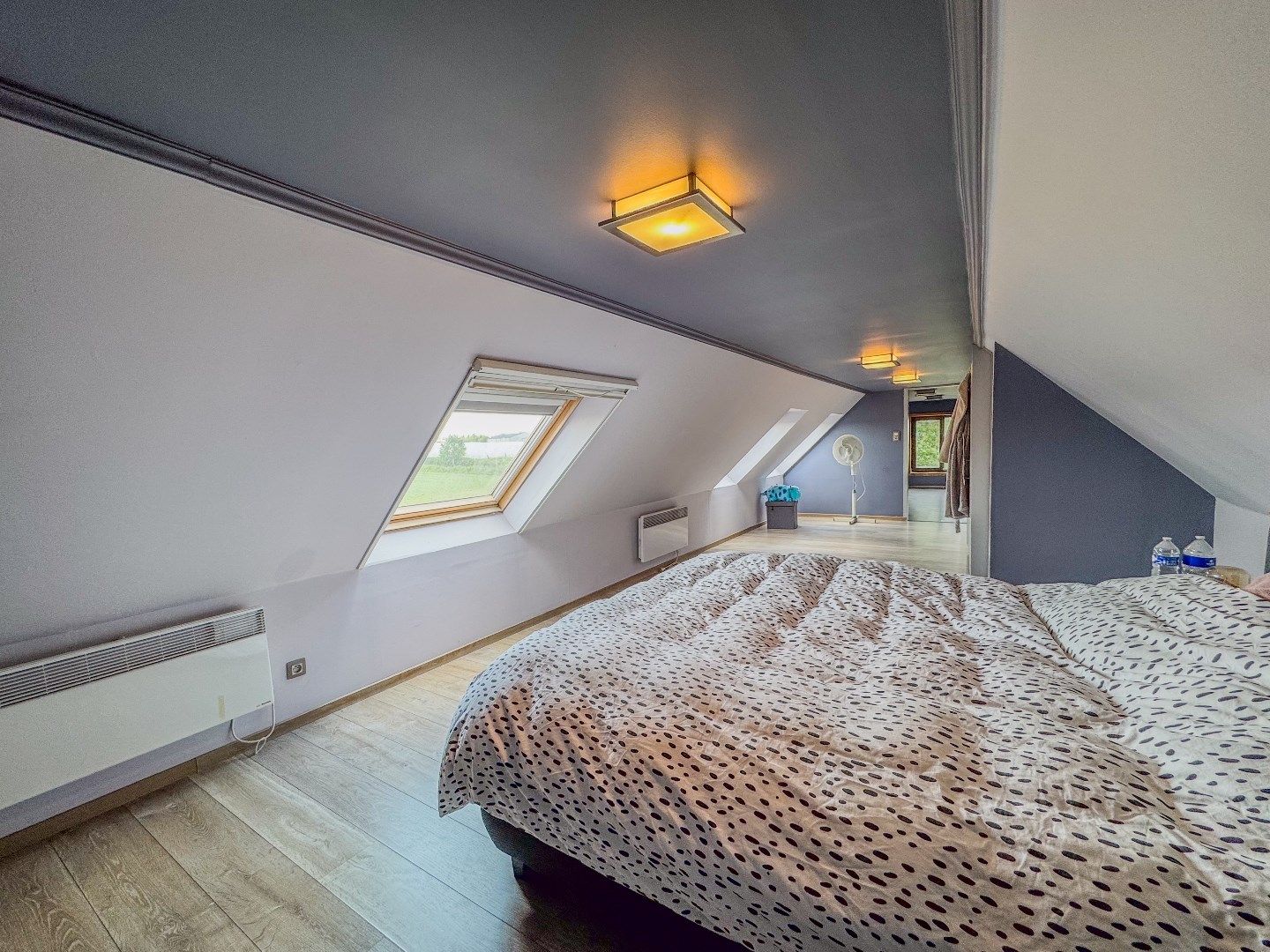 Verrassend ruime woning met 3 slaapkamers, tuin en garage. foto 16