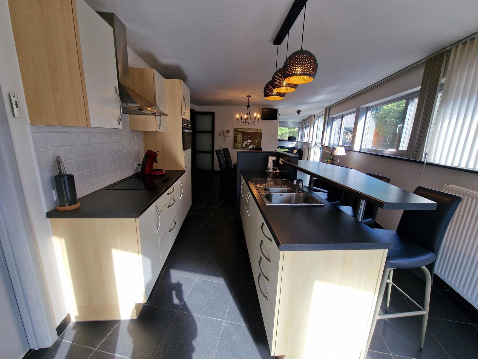 Appartement met groot terras en garage op Boulevard te Mol foto 16
