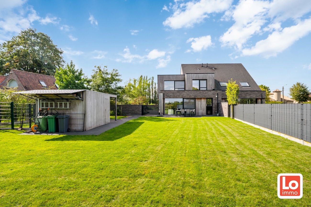 VERKOCHT!! Moderne energiezuinige halfopen bebouwing met twee overdekte autostaanplaatsen én open zicht op een landelijke locatie in Zaffelare. foto 26