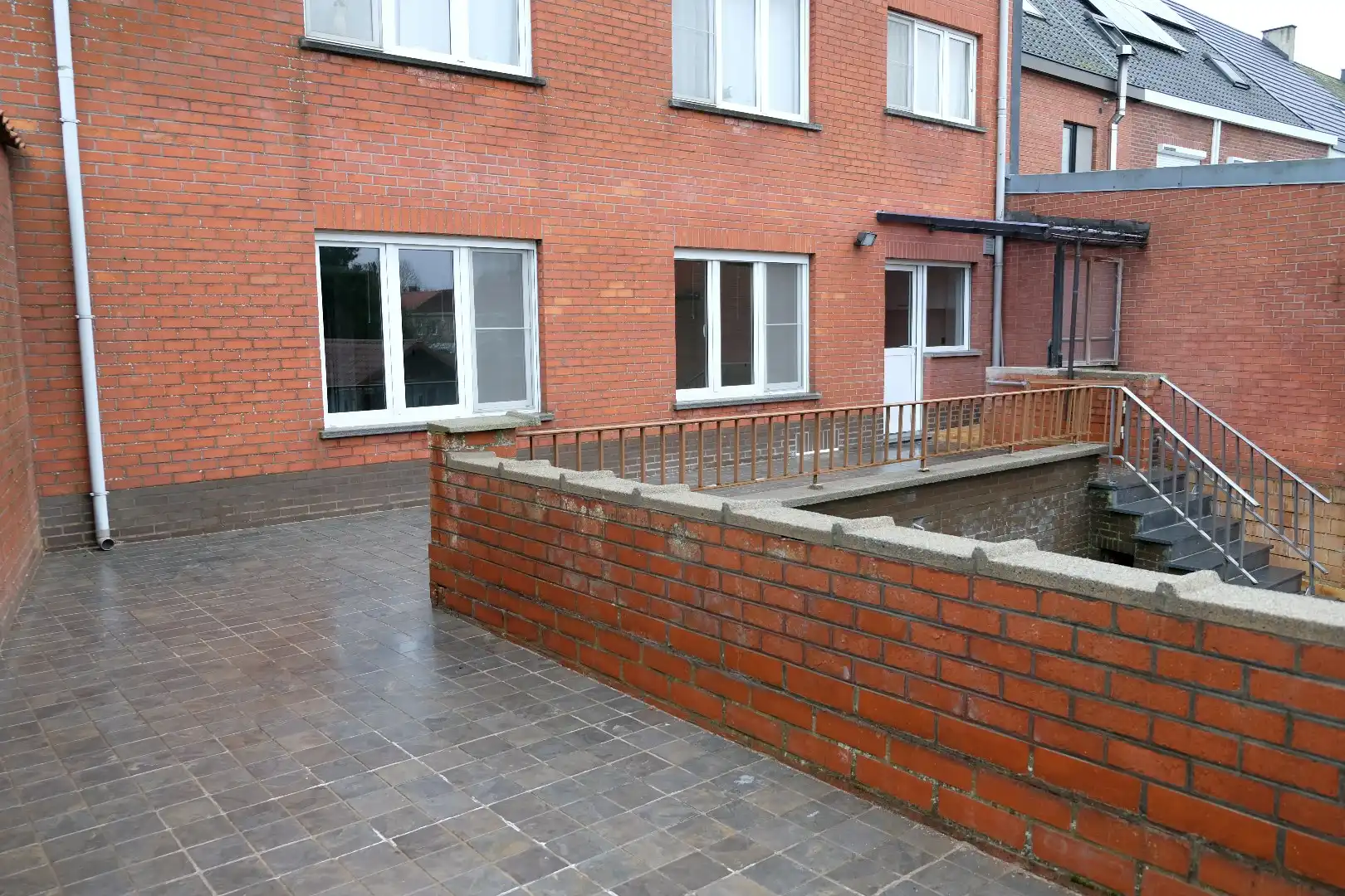 Gerenoveerd appartement met 2 slaapkamers, terras en tuin centrum Brakel foto 19