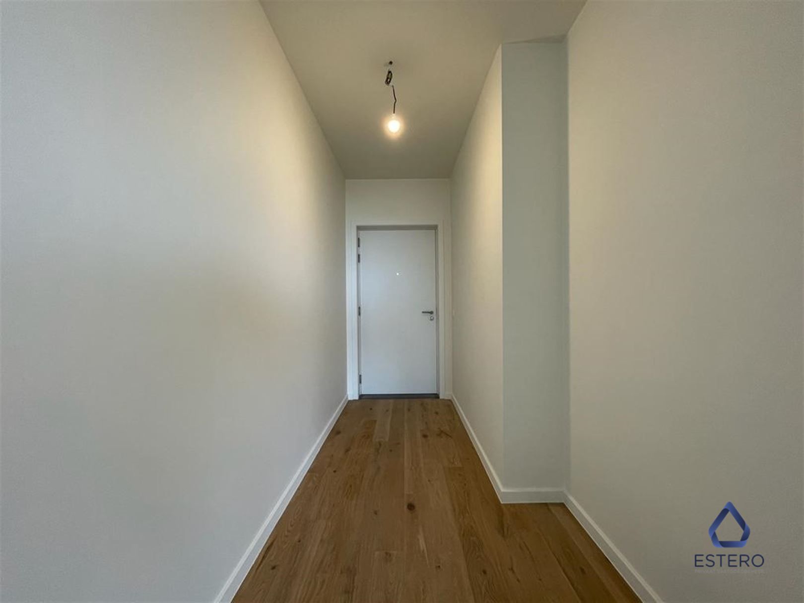 Nieuwbouwappartement op een toplocatie gelegen op 10e verdieping foto 2