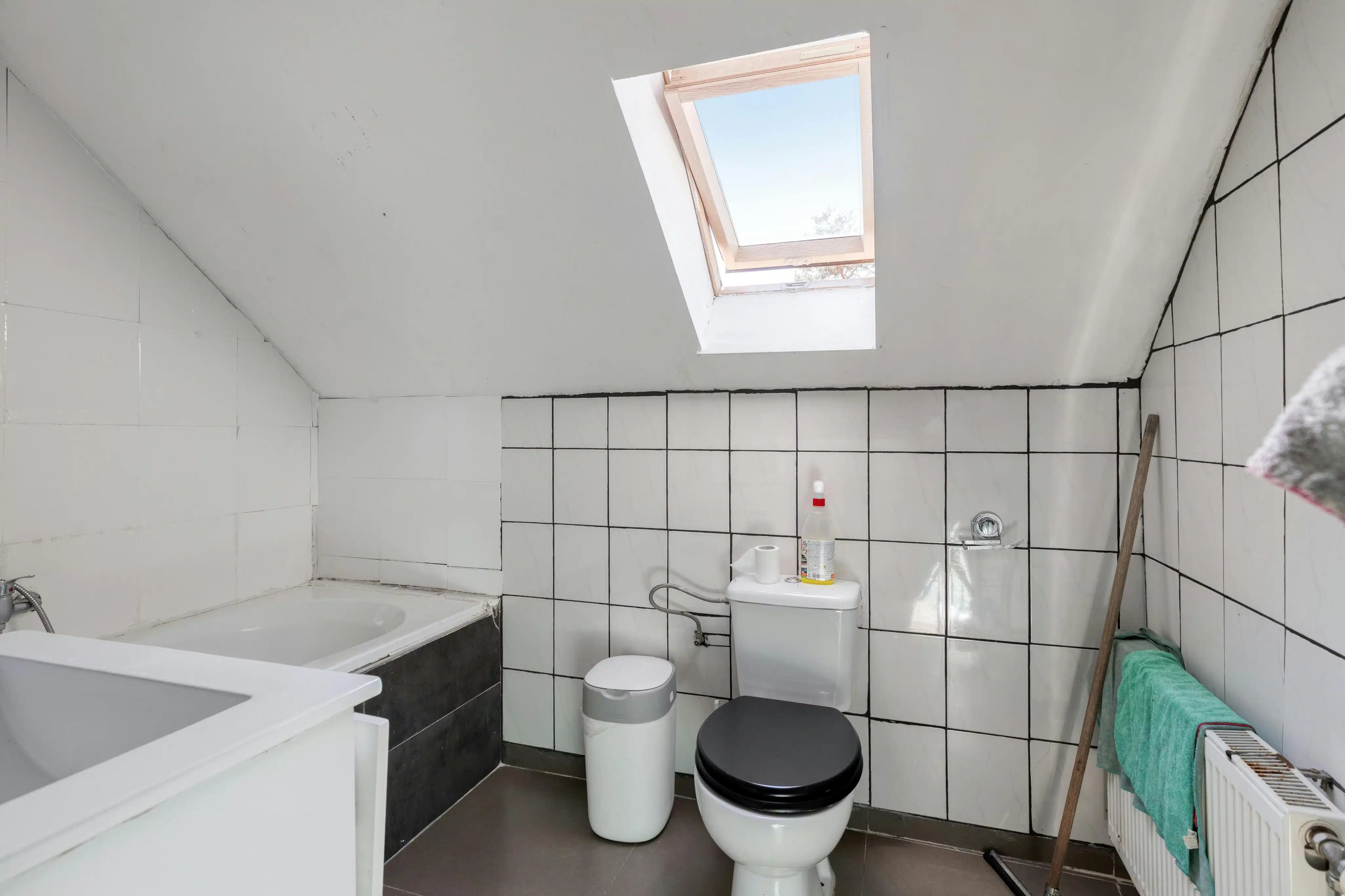 Ruime half-open woning in rustige omgeving te Gompel foto 20