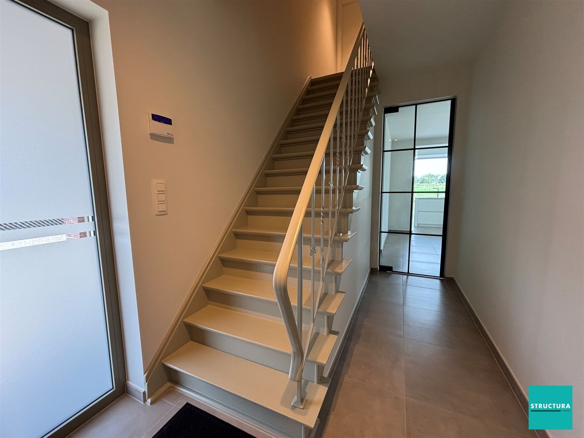 Volledig gerenoveerde woning gelegen op een rustige locatie foto 5