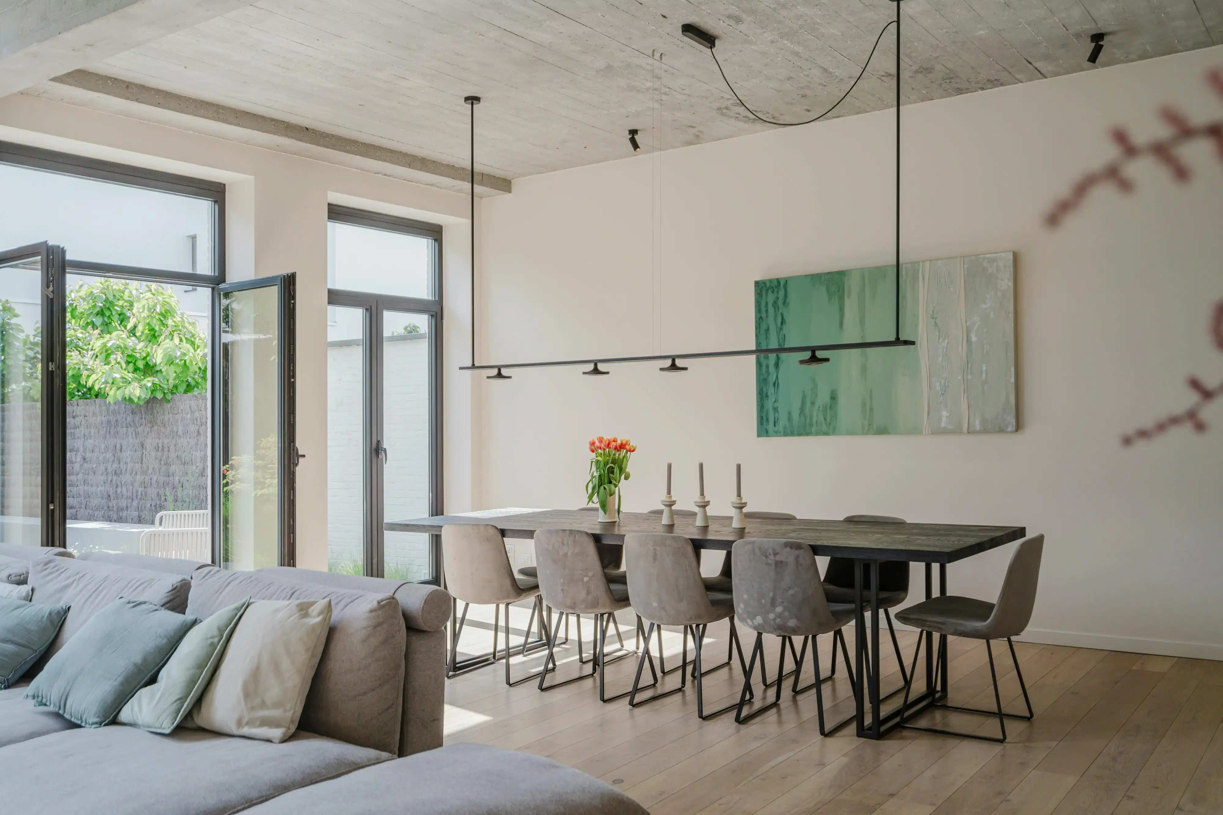 Architecturale woning met uniek loftgevoel in Kortrijk foto 5