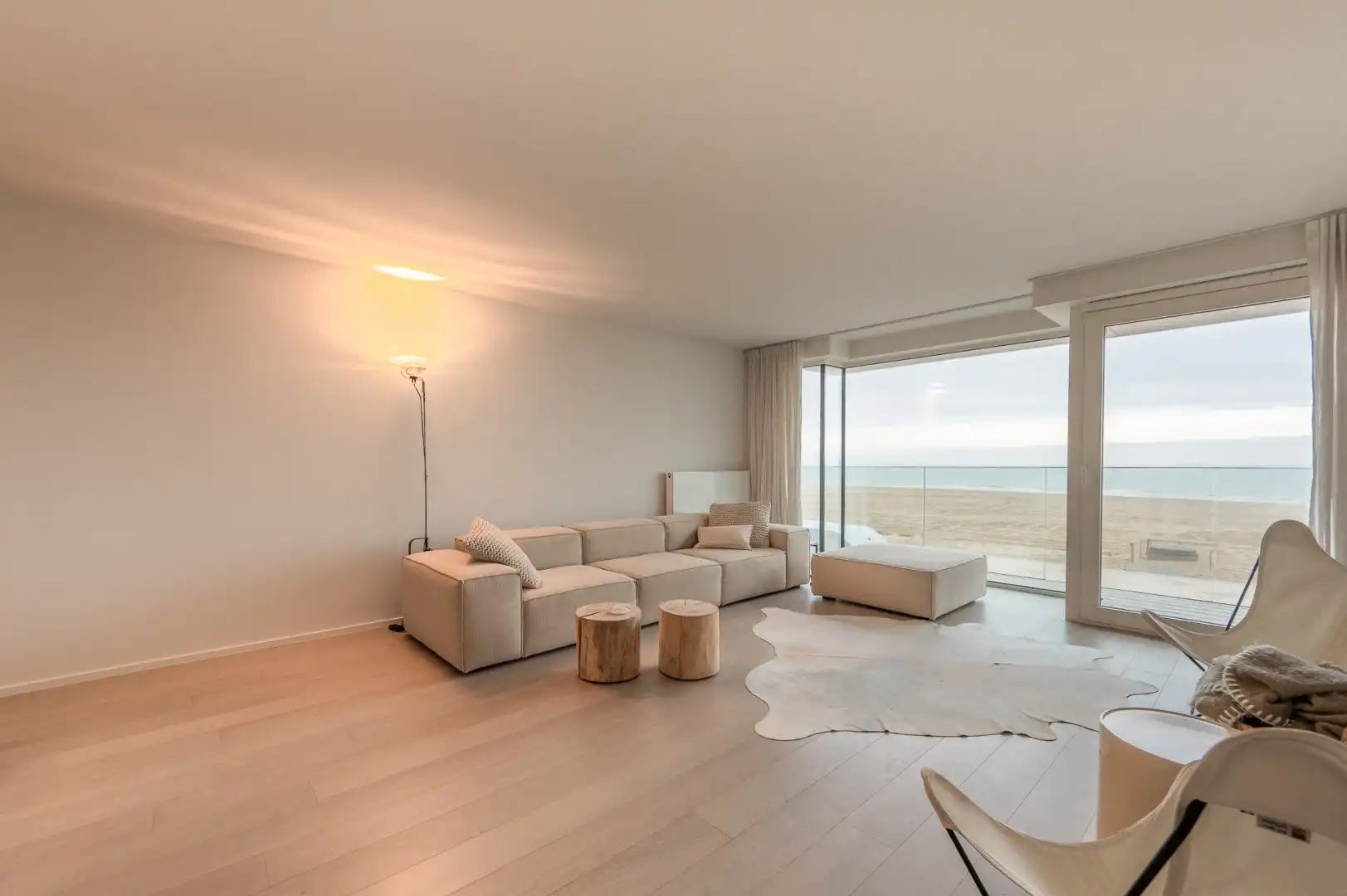 Stijlvol en recent appartement ideaal gelegen op de Zeedijk in het Zoute foto 3