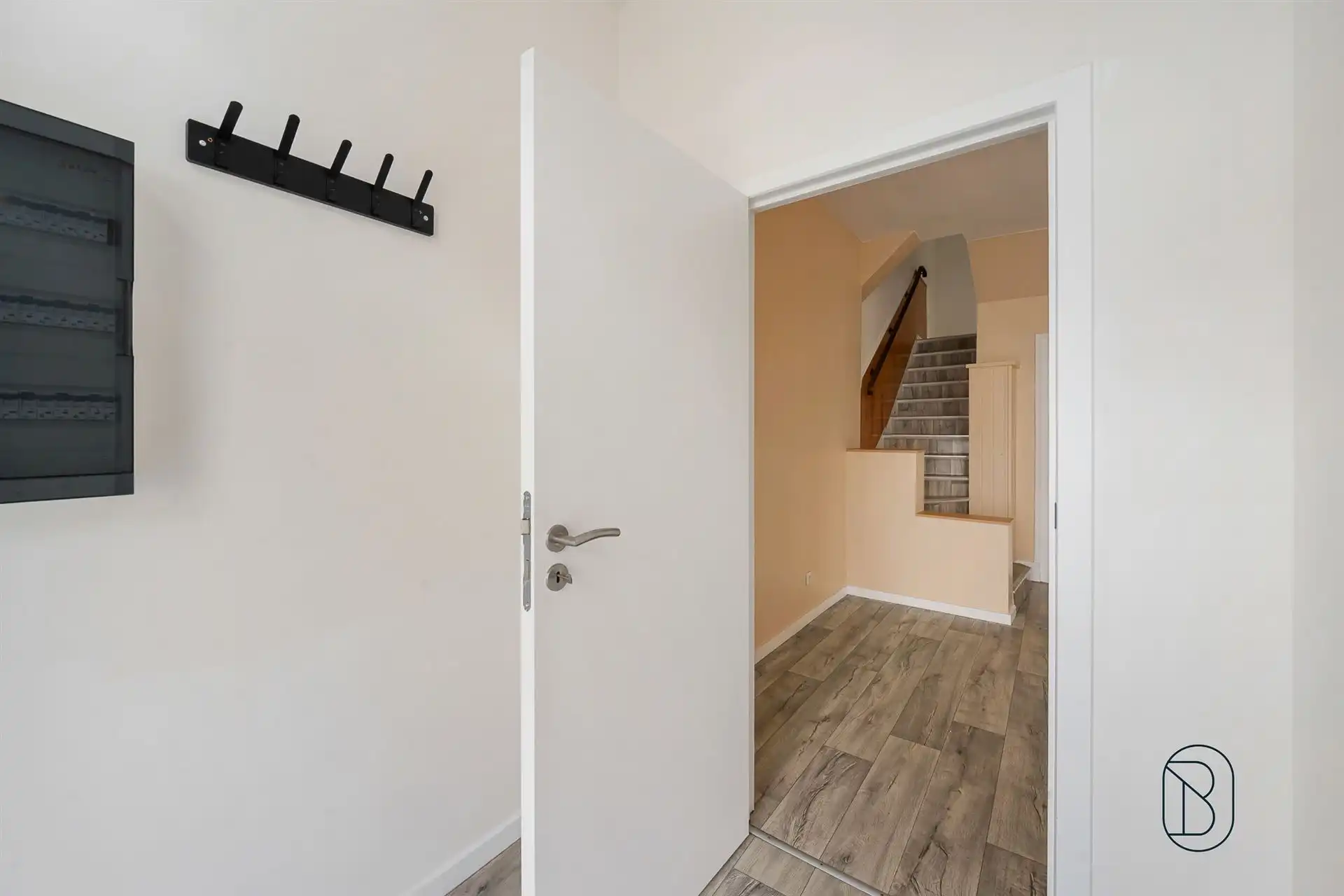 Goedgelegen gerenoveerde woning foto 6