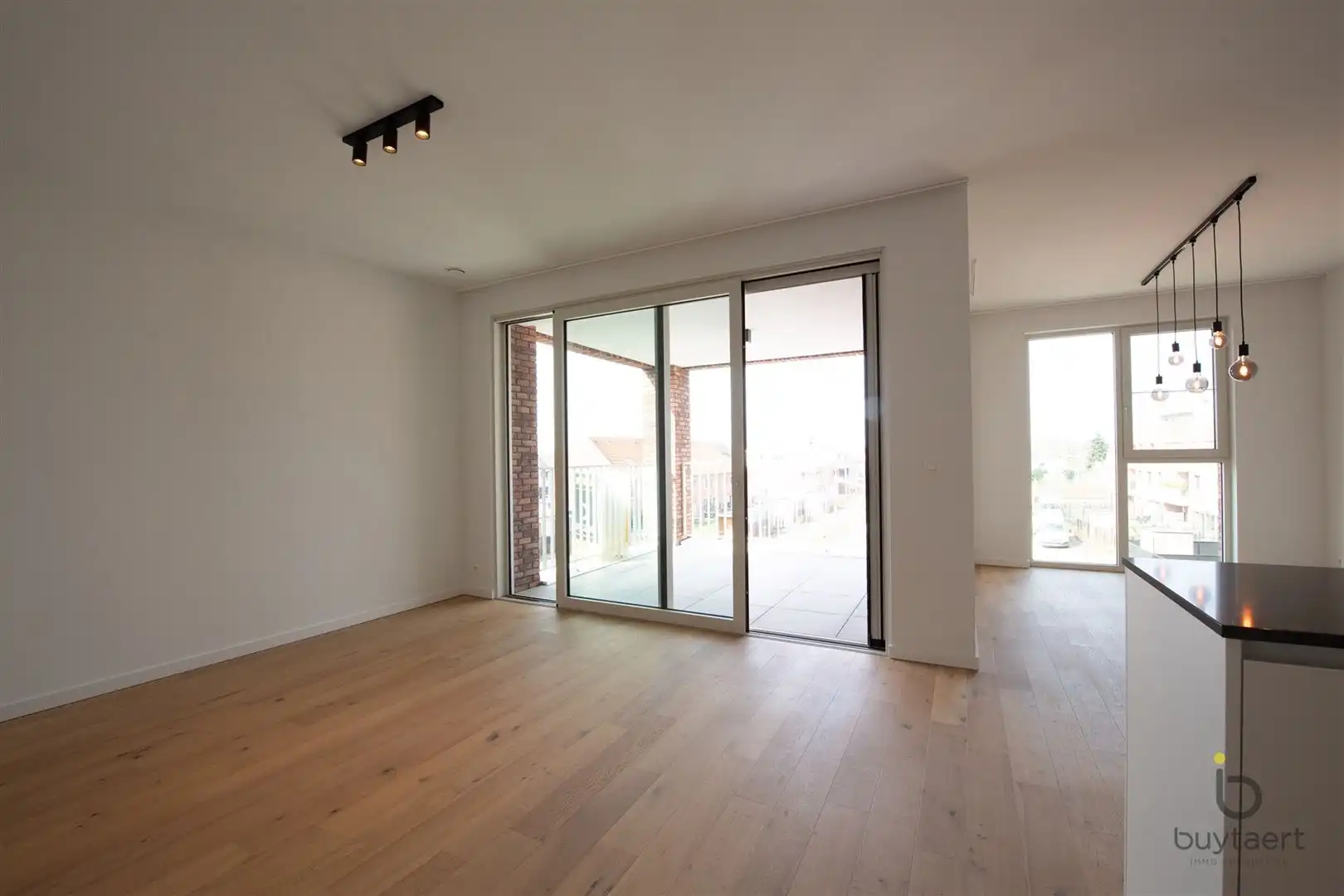 Prachtig nieuwbouw appartement met uniek terras te Zoersel! foto 6
