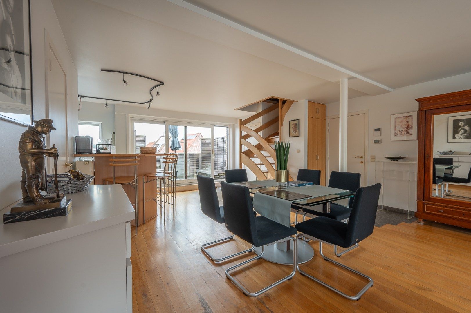 Ruim duplexappartement centrum Heist foto 3