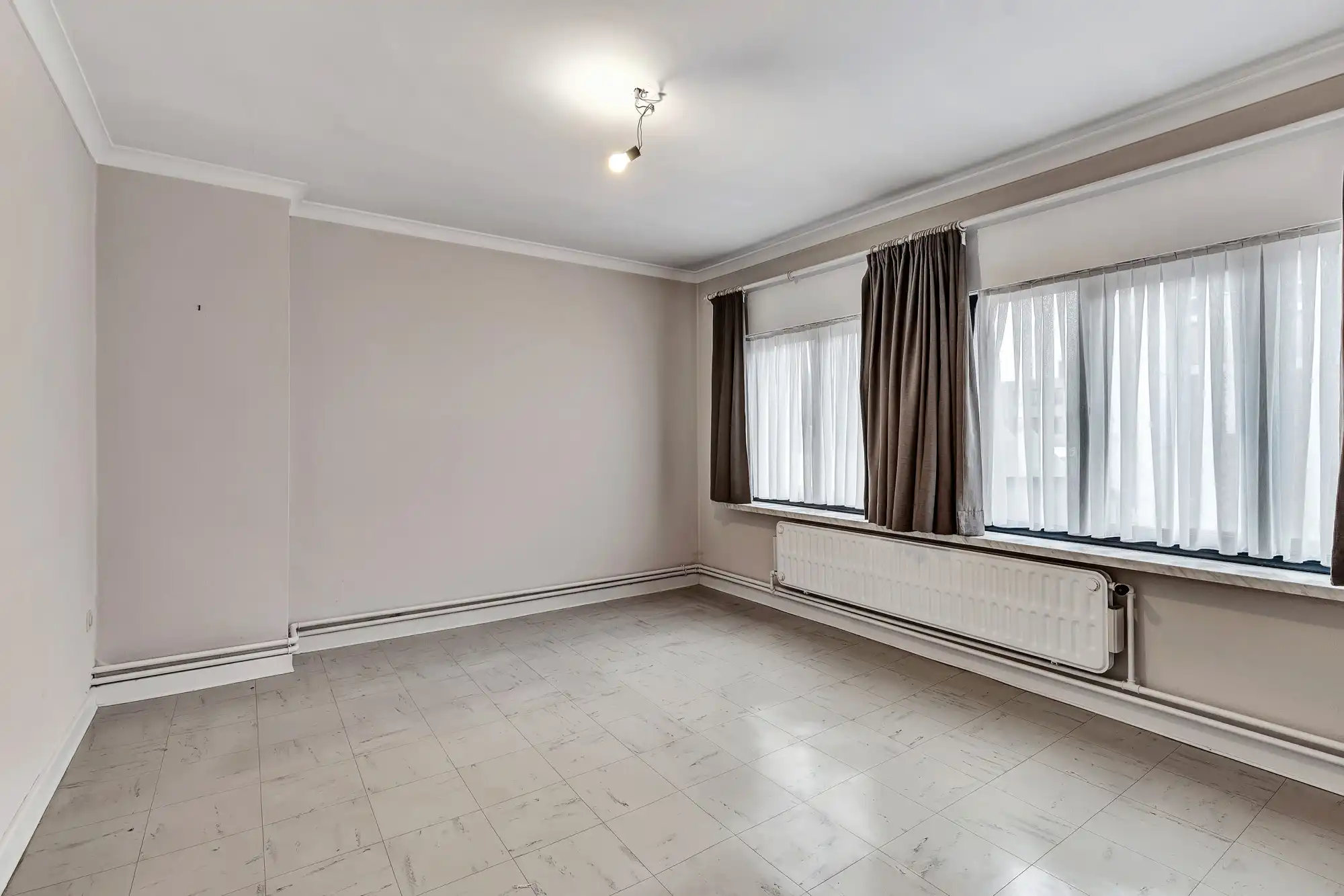 Te moderniseren woning met 3 slaapkamers en garage foto 19