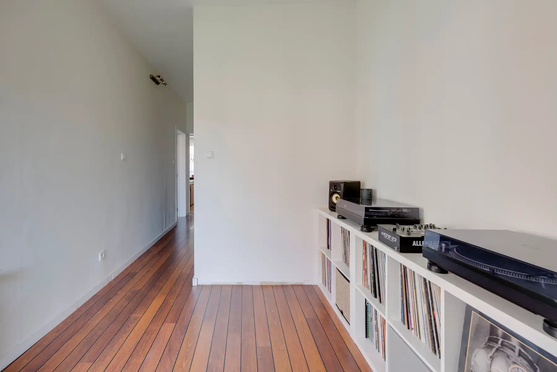Lichtrijk en top gerenoveerd appartement nabij het Groen Kwartier foto 18