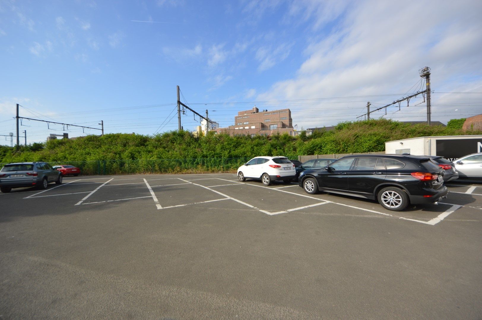 MULTIFUNCTIONELE RUIMTE 400 M2 MET PRIVE PARKING foto 23