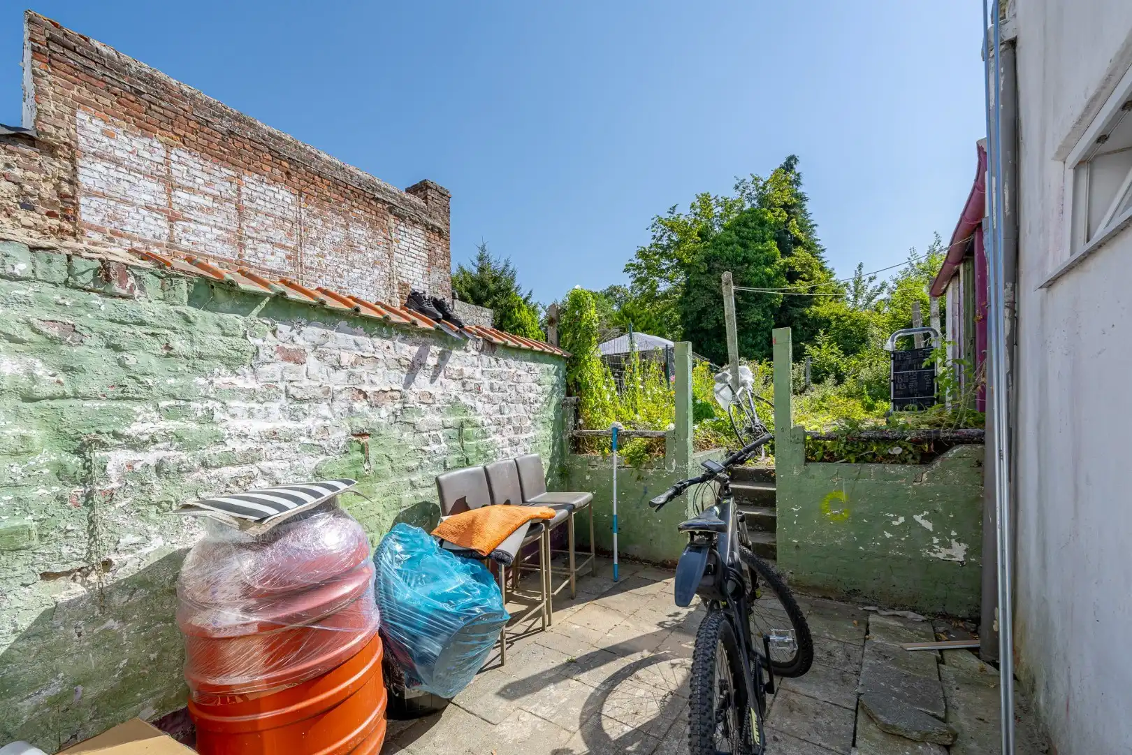 Lichtrijke woning met 4 slaapkamers en zonnige tuin in Menen foto 7