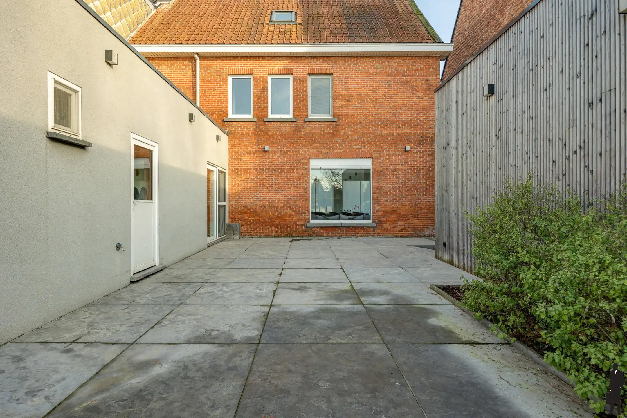 Instapklare, gerenoveerde gezinswoning met ruime tuin foto 20