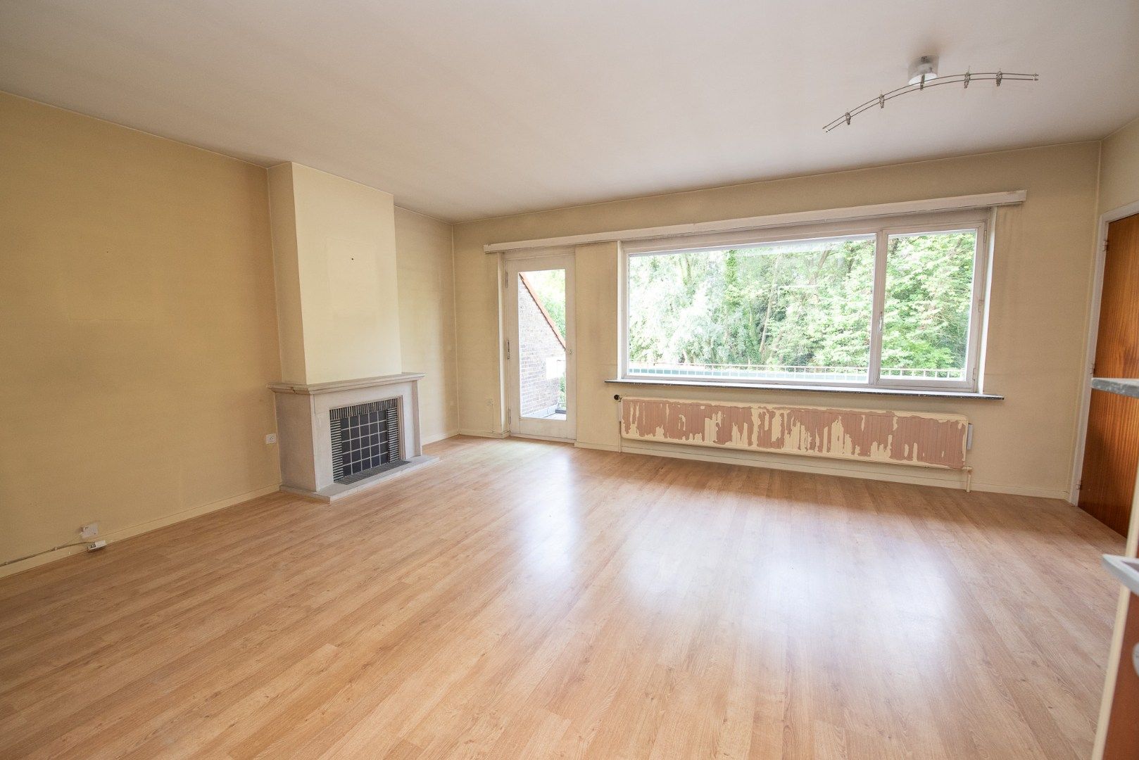 BEL-ETAGE appartement vlakbij het station van Gent foto 5