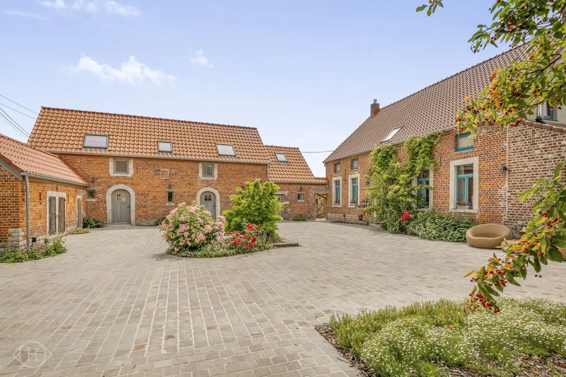 Exclusieve gerenoveerde hoeve foto {{pictureIndex}}