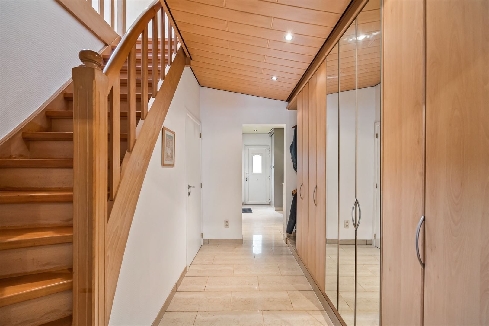 Instapklaar en verrassend ruime woning centrum Maria-ter-Heide  foto 7