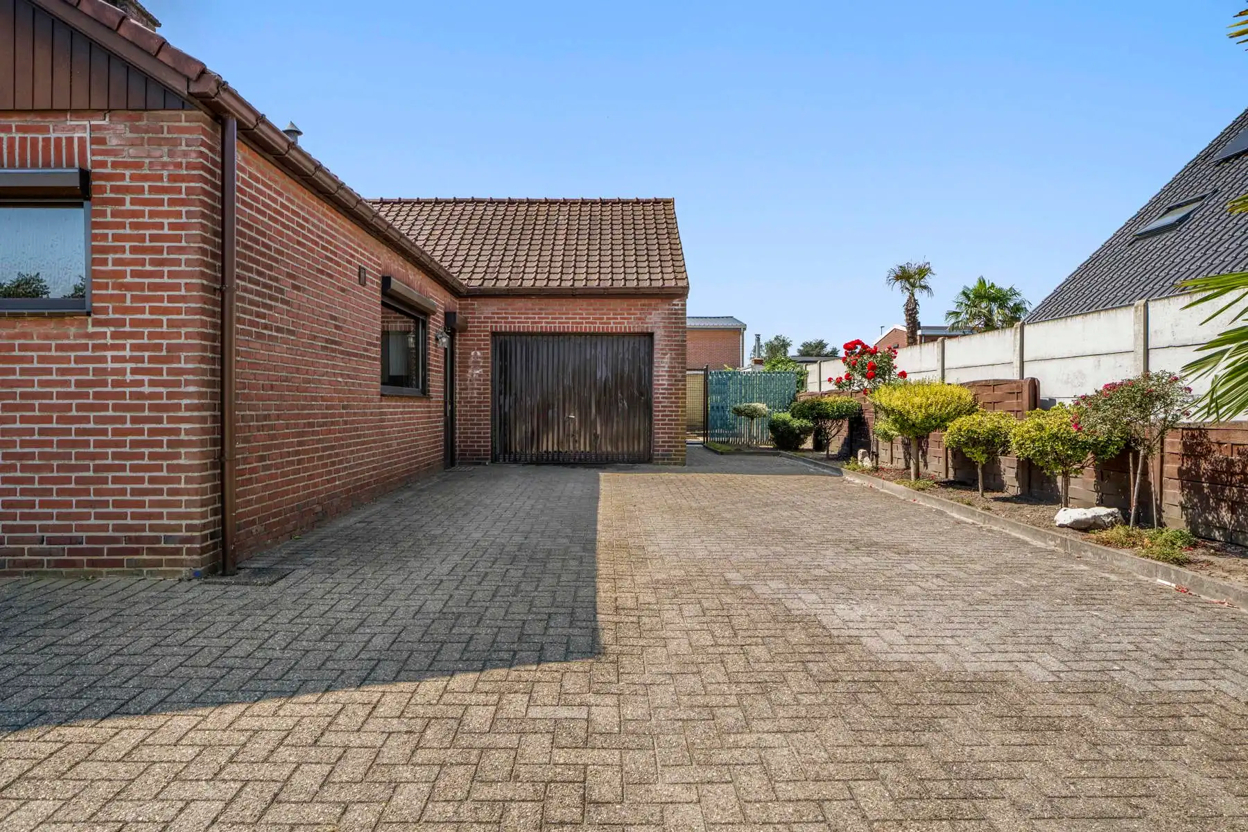 Ruime woning met 4 slaapkamers  foto 4