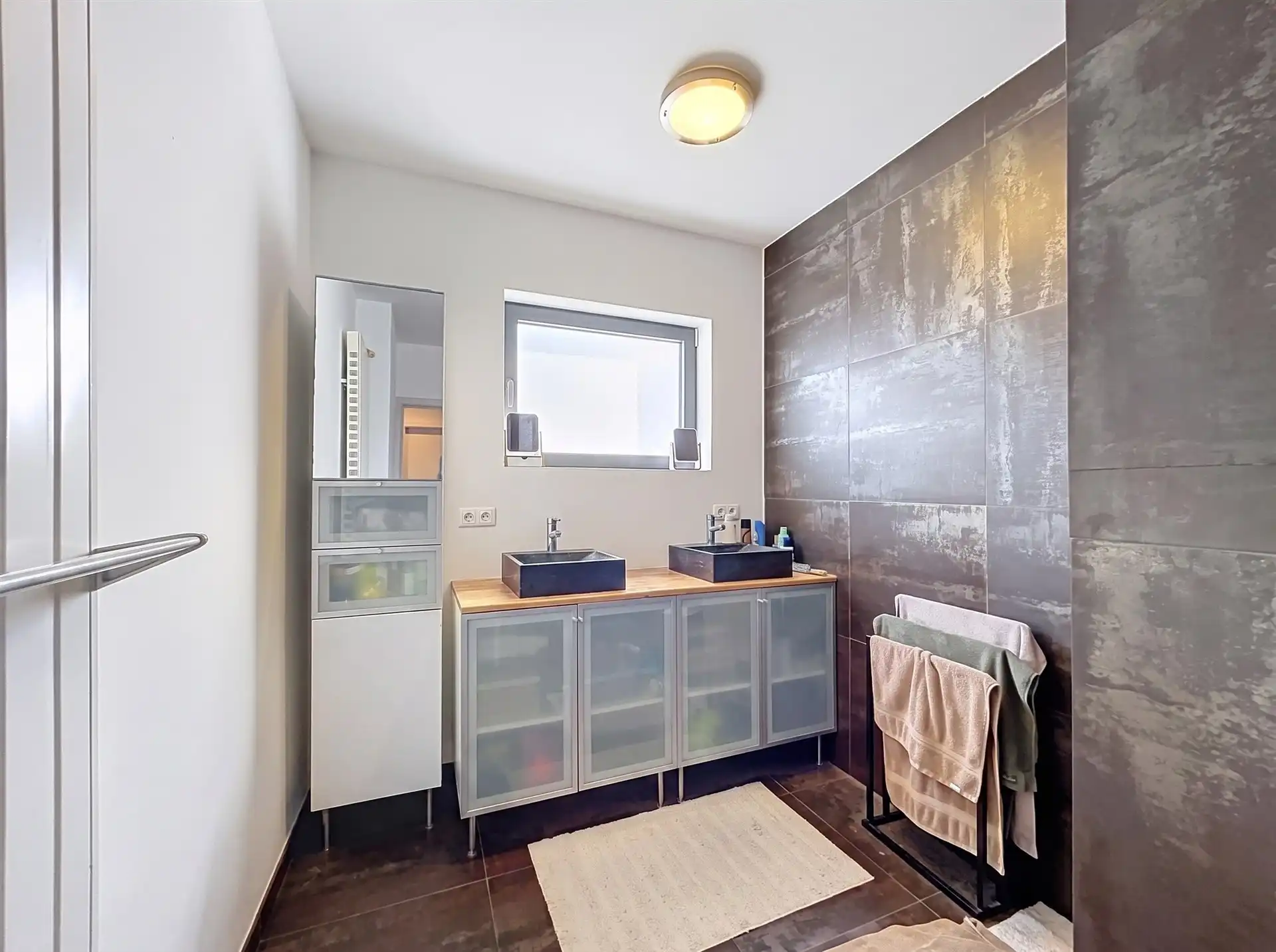 Prachtige, energiezuinige woning met 4 slp en garage op perceel van 318m². foto 17