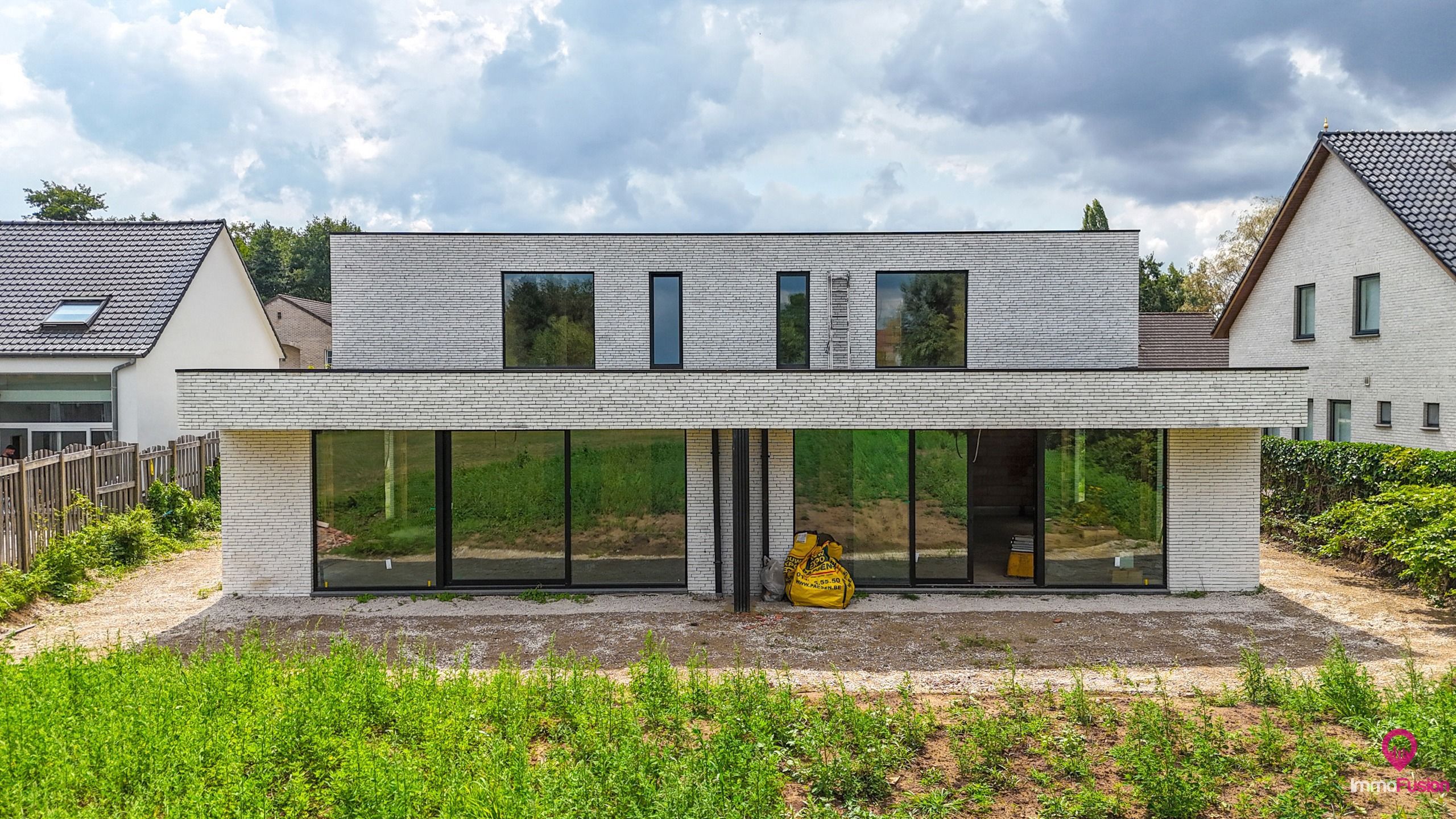 Moderne halfopen Nieuwbouwwoning met grote tuin in Zolder! foto 10