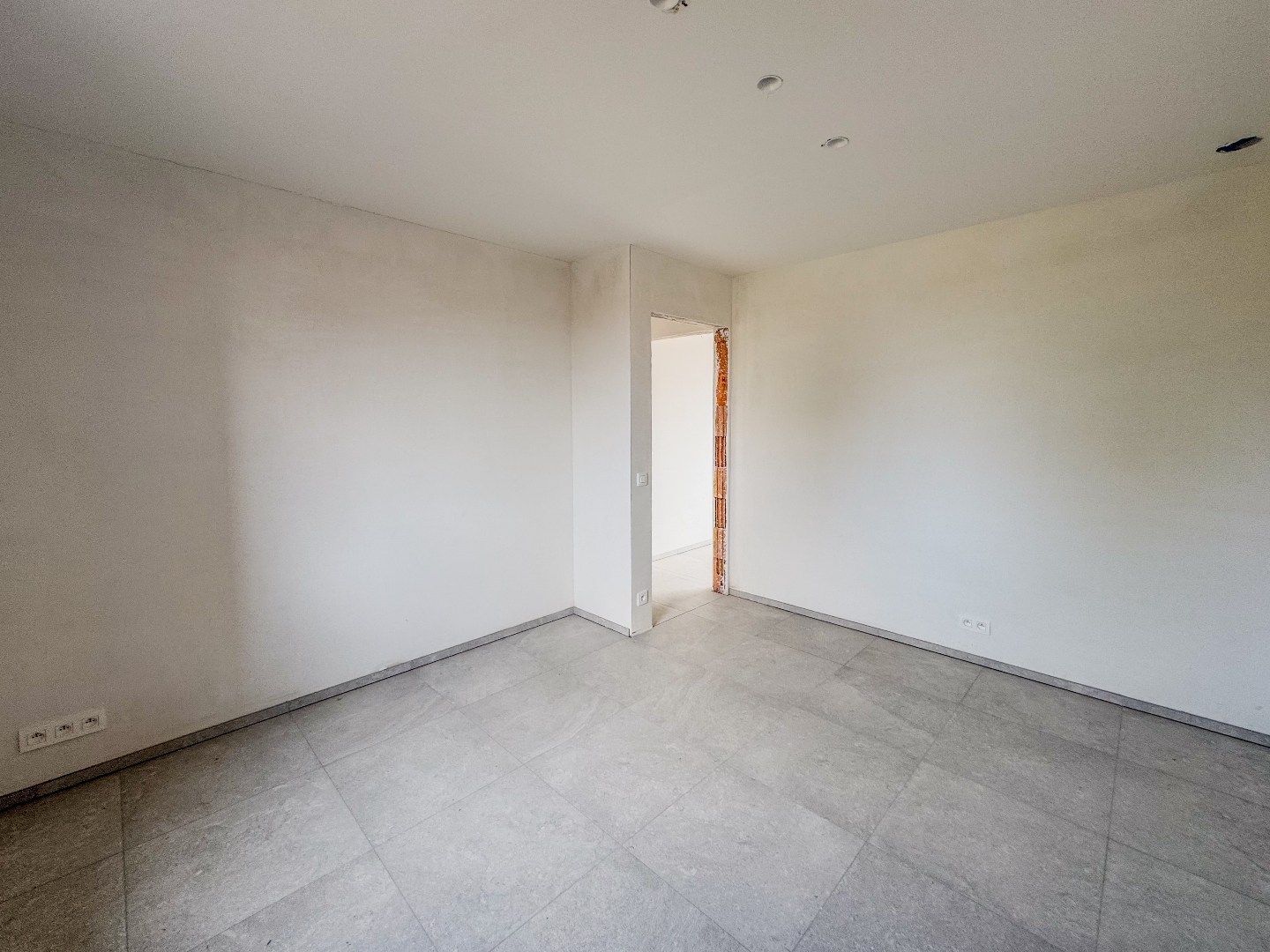Energiezuinige nieuwbouwwoning met 3 slaapkamers, ruime garage en tuin. foto 16