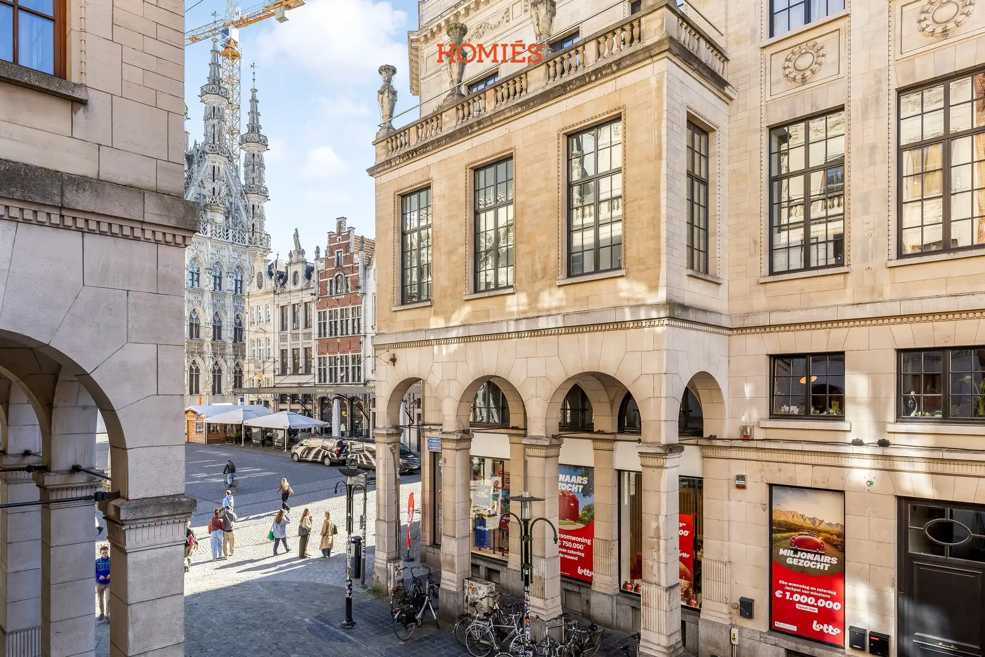Luxueus gerenoveerd appartement aan de Grote Markt foto 3