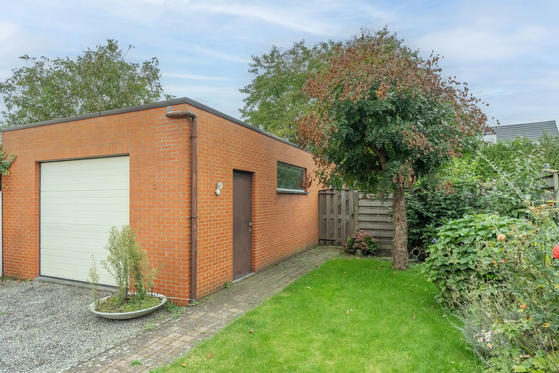 Zeer nette charmante woning met 3 slaapkamers op 579 m² foto 33