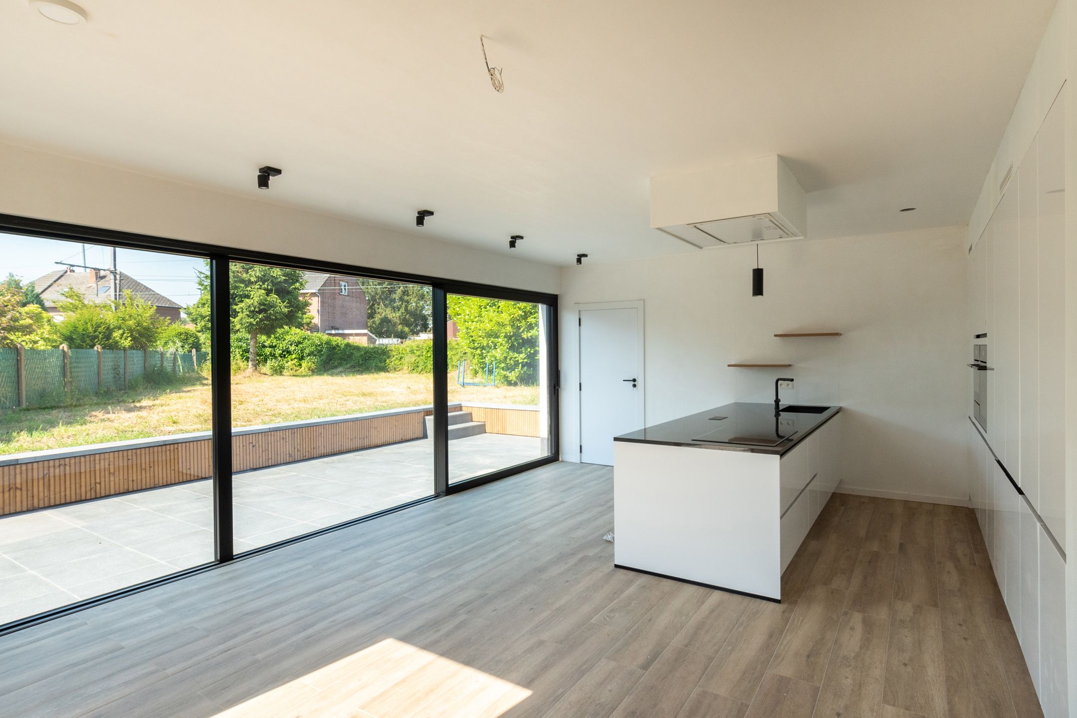 Prachtige nieuwbouwwoning in hartje Blaasveld foto 4