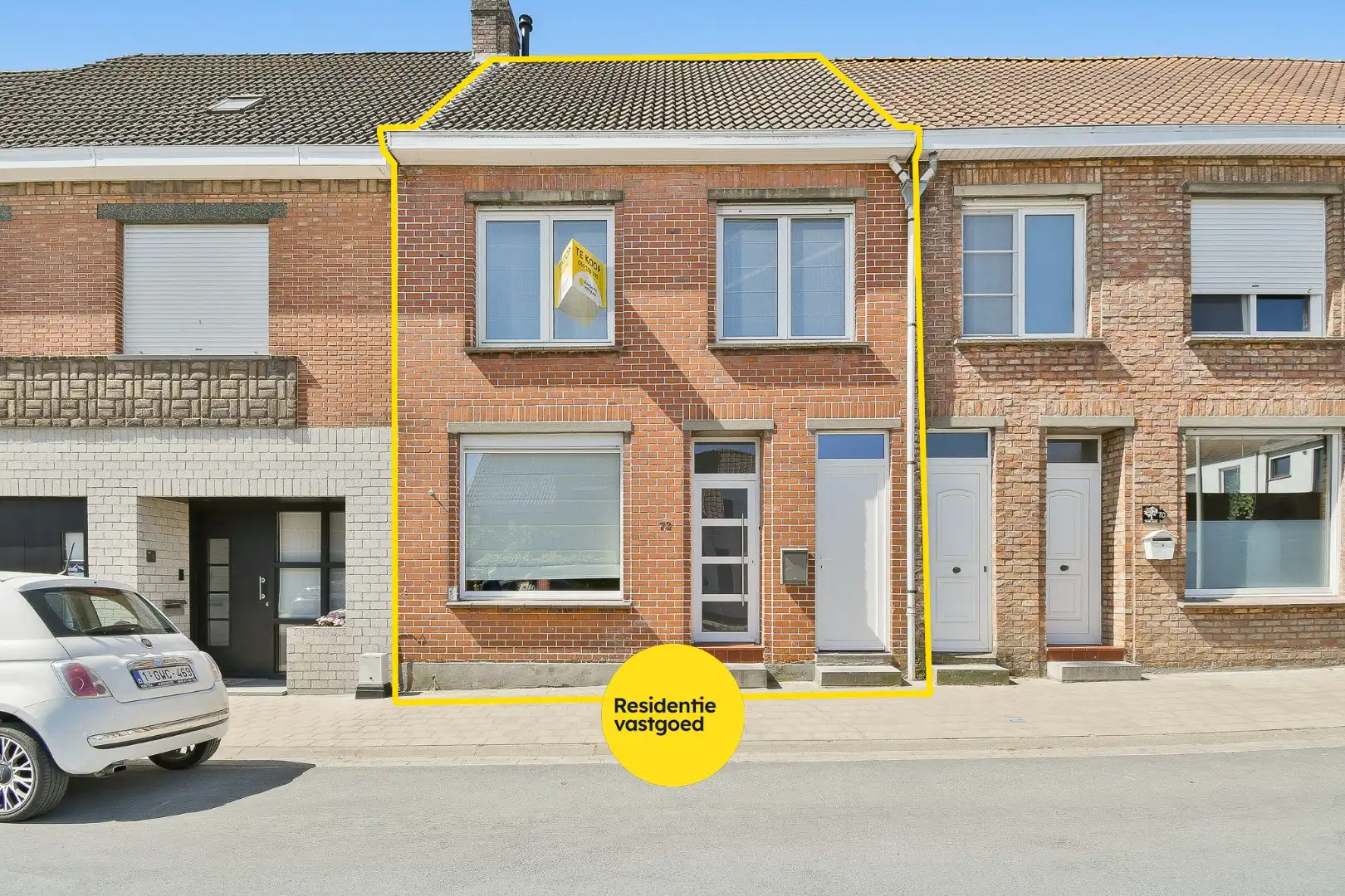 Instapklare gezinswoning met zonnige tuin in het centrum van Gistel foto {{pictureIndex}}
