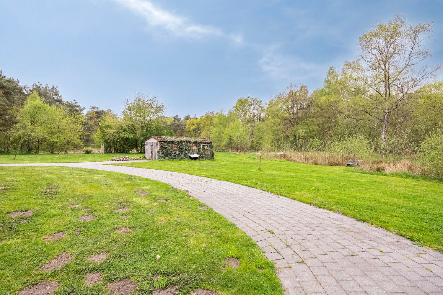 Idyllisch gelegen landhuis in een oase van rust te Lommel foto 34