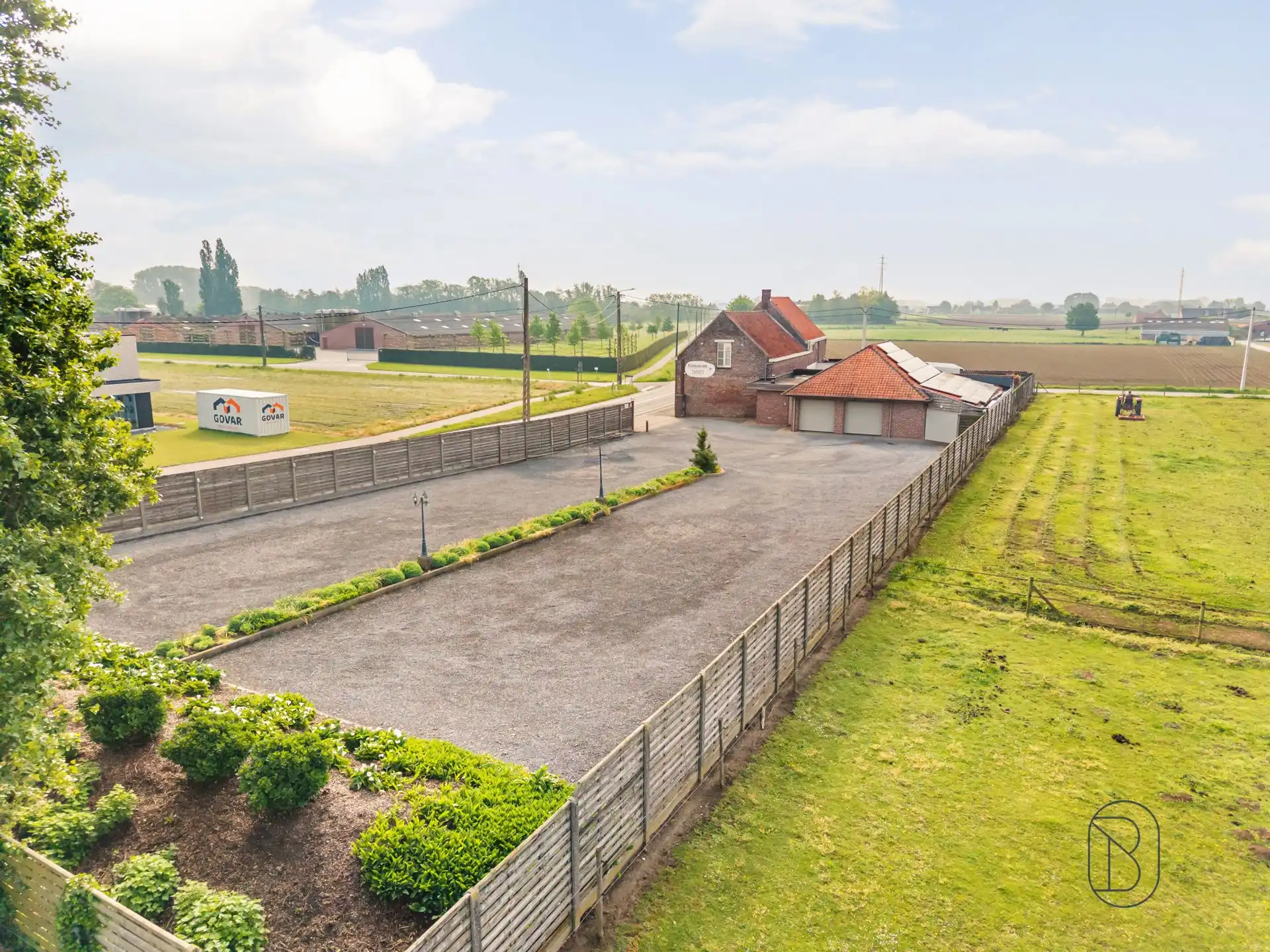 Topgelegen horecazaak met parking, en woonst foto 5