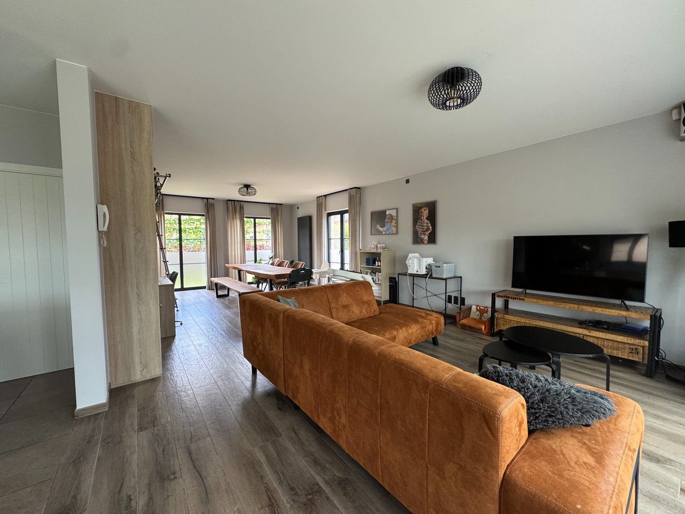 Prachtige villa met 4 slaapkamers. foto 8