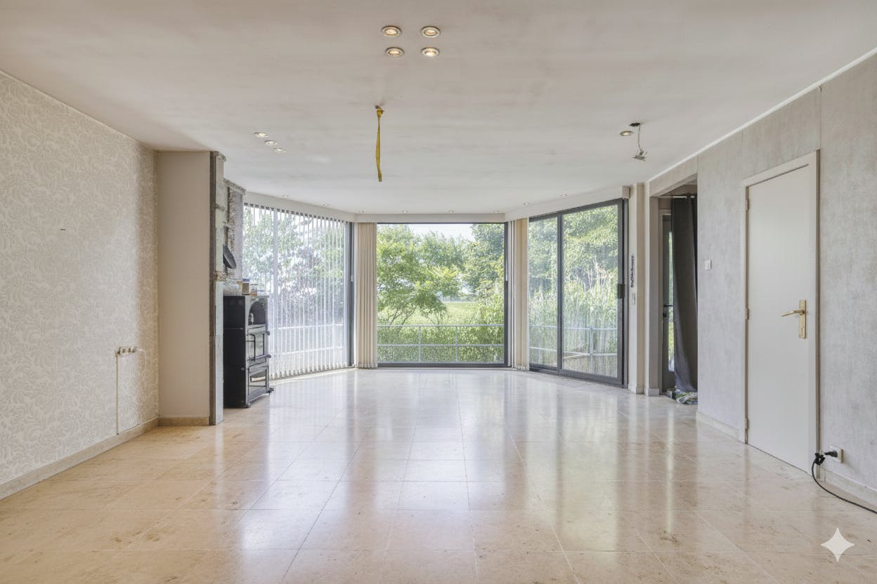 Halfopen bebouwing met 3 slaapkamers op een ruim perceel in Gits! foto 2