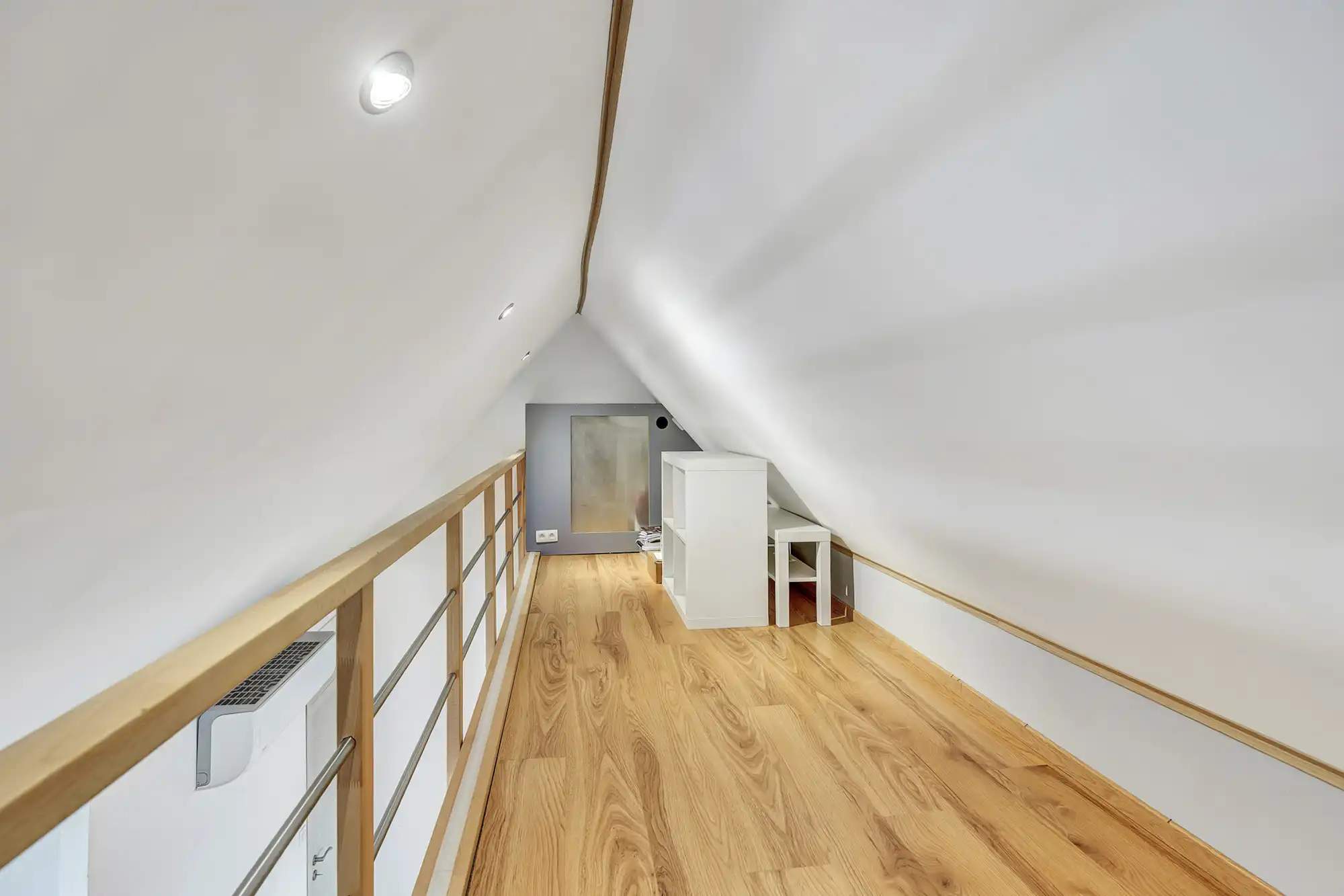 Rustieke woning op strategische ligging foto 36