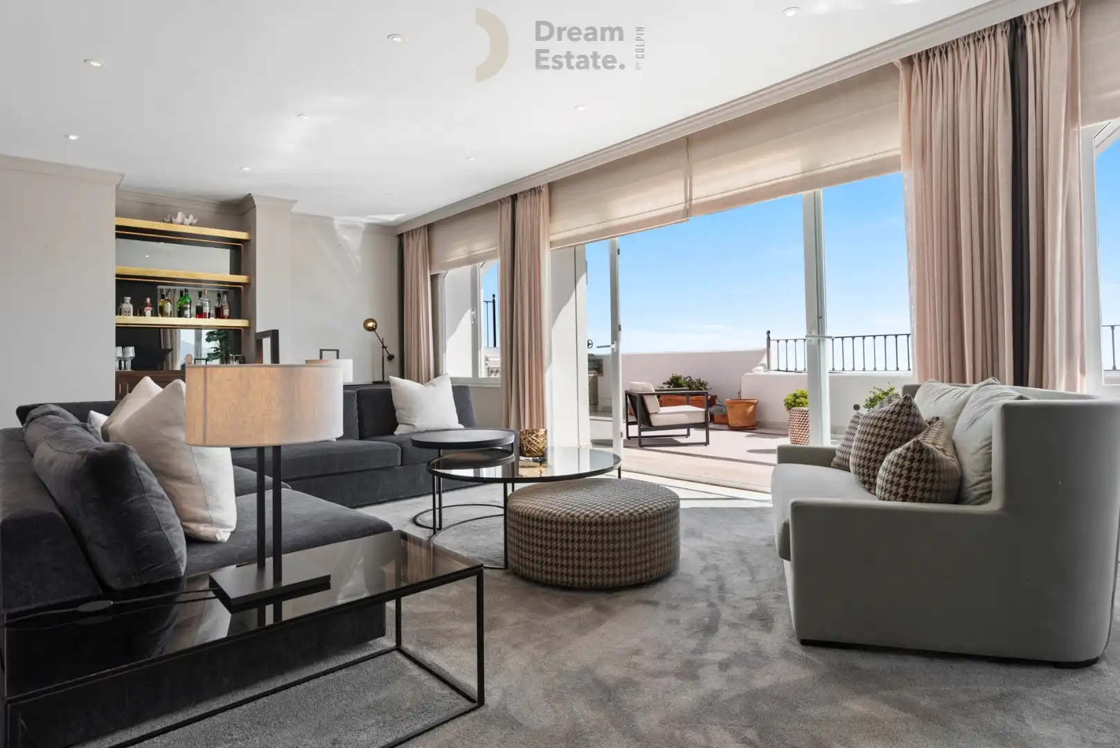 4 Slaapkamer duplex met adembenemende uitzichten te Las Colinas, Benahavís. foto 5