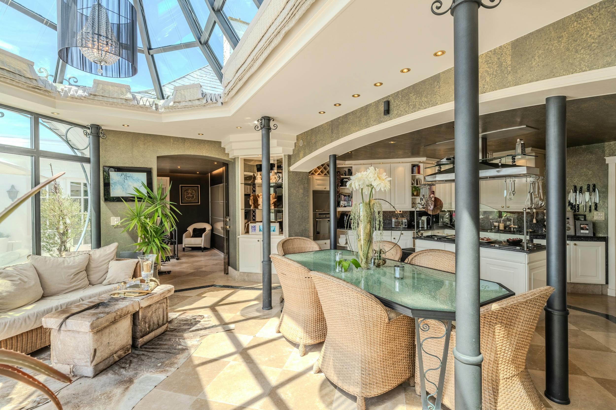 Magnifieke villa met zwembad langs de Spalaan te Oostende foto 8
