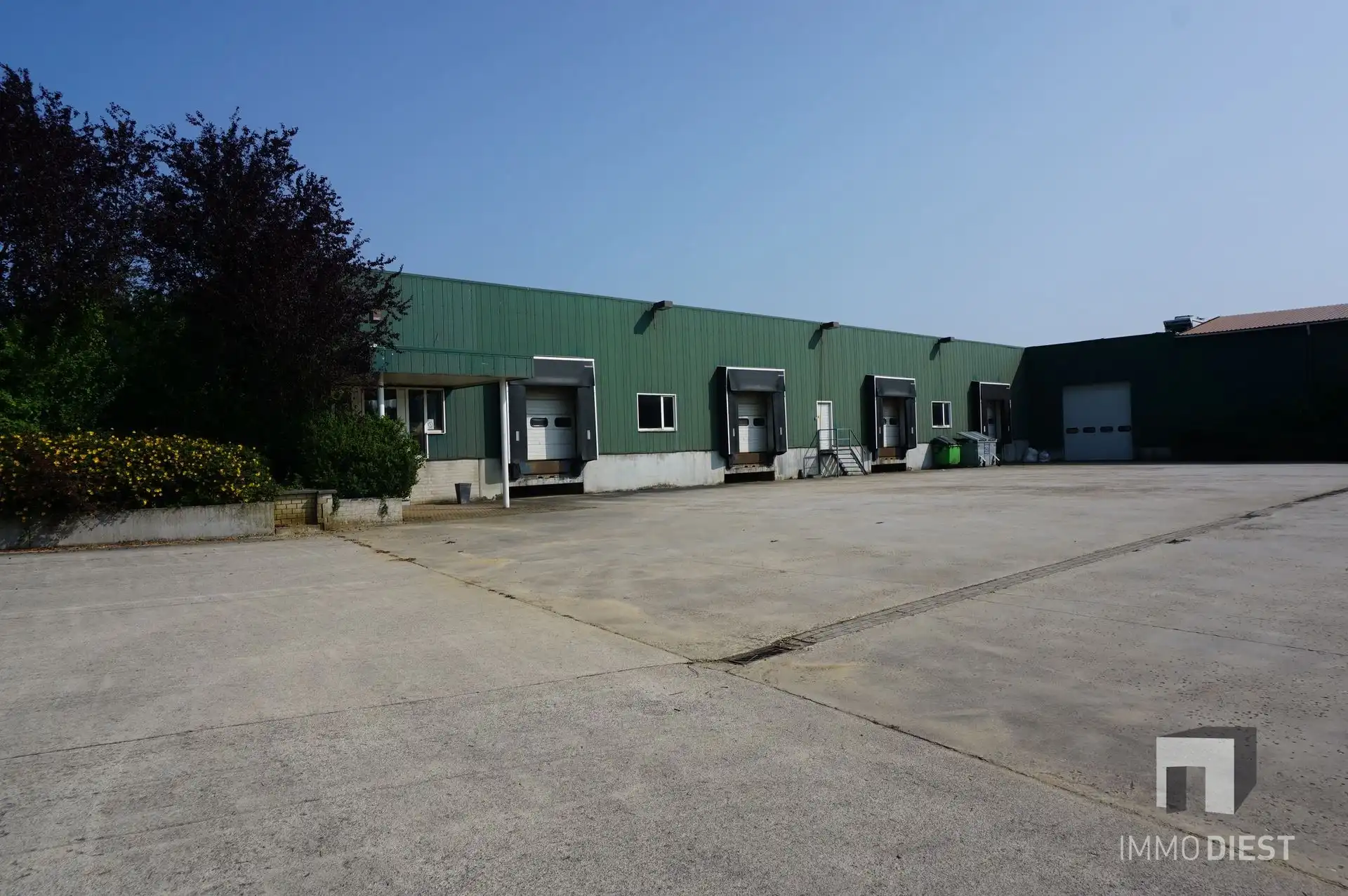 1500 M² GEKOELDE OPSLAG MET BURELEN  foto 7