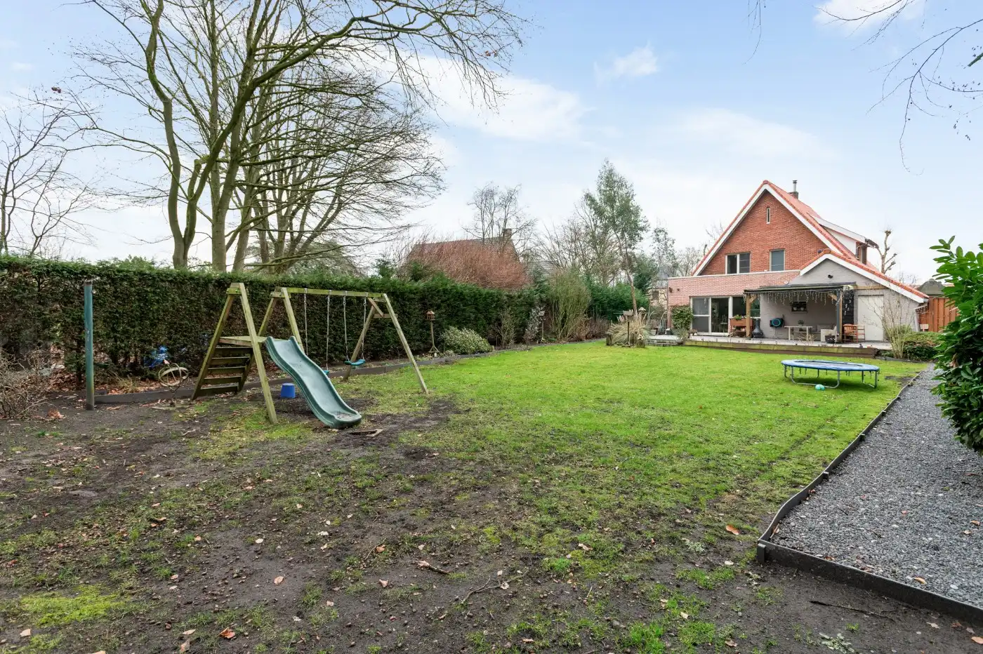 Ruime, instapklare, vrijstaande woning met 5 slpk., grote tuin en praktijkruimte foto 32