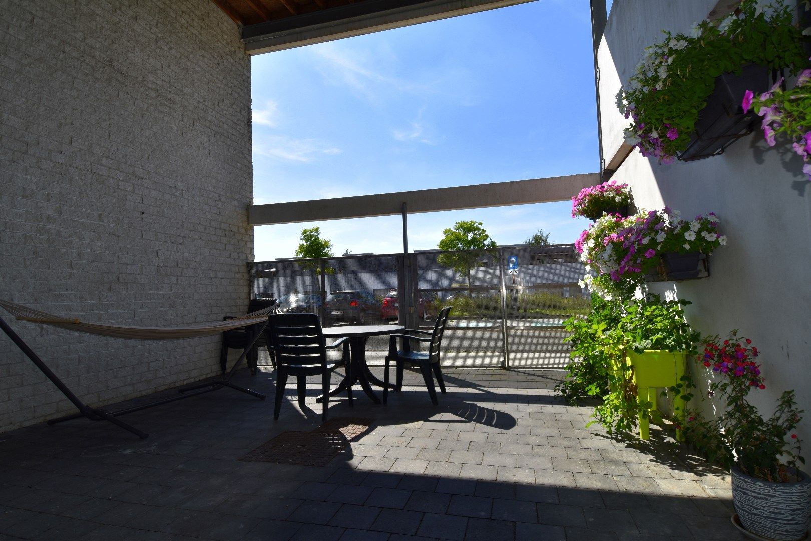 Instapklaar gelijkvloers 3-slaapkamerappartement/woning met tuin en garage nabij Gullegem-centrum foto 9
