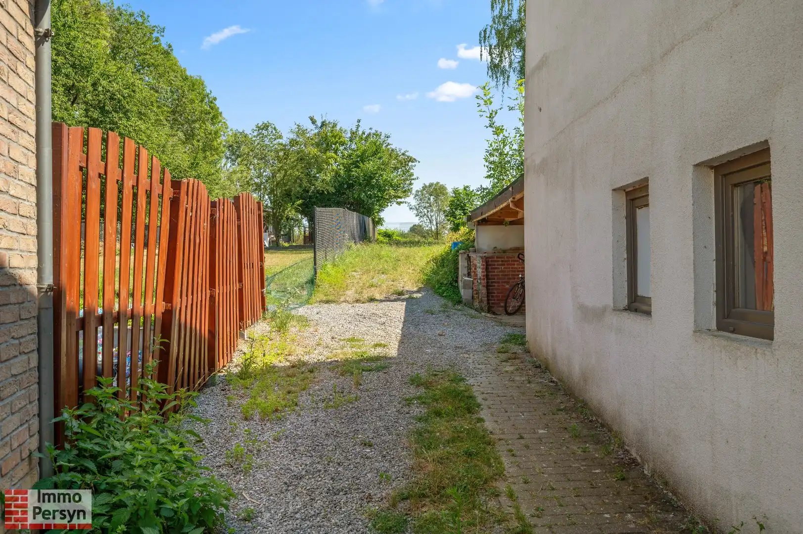 Energiezuinig (EPC C) & veelzijdig: Ruim pand met 3 slaapkamers – Geen renovatieverplichting! foto 3