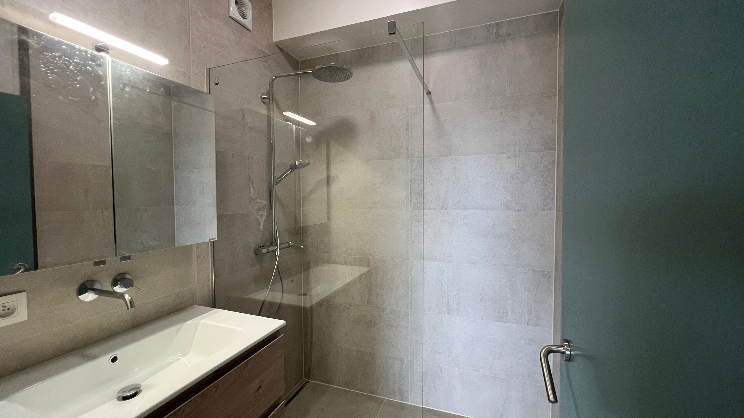 ANTWERPEN -  Royaal appartement met uitzicht over de Schelde foto 11