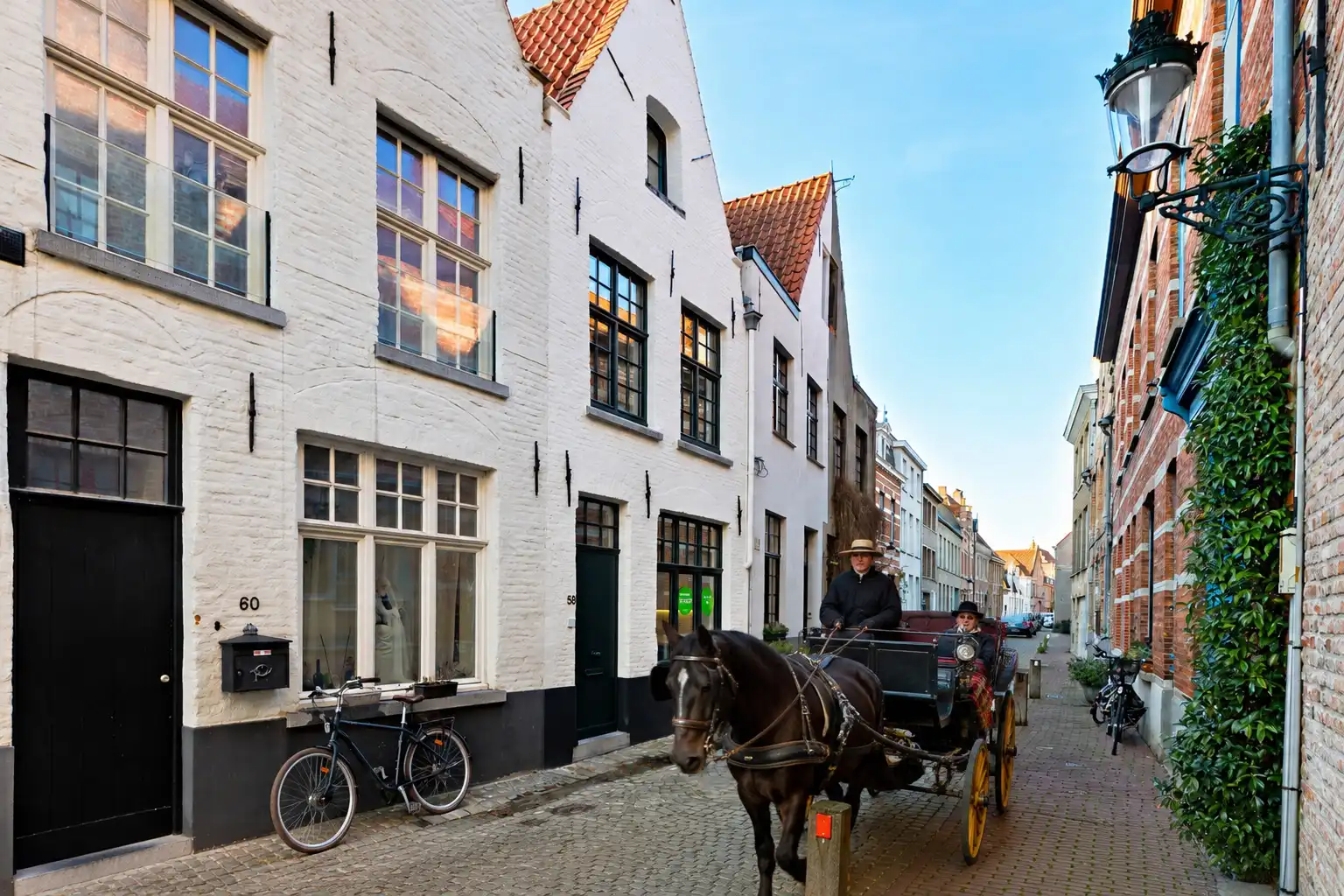 High-end  gerenoveerd met label A in hartje Brugge foto {{pictureIndex}}