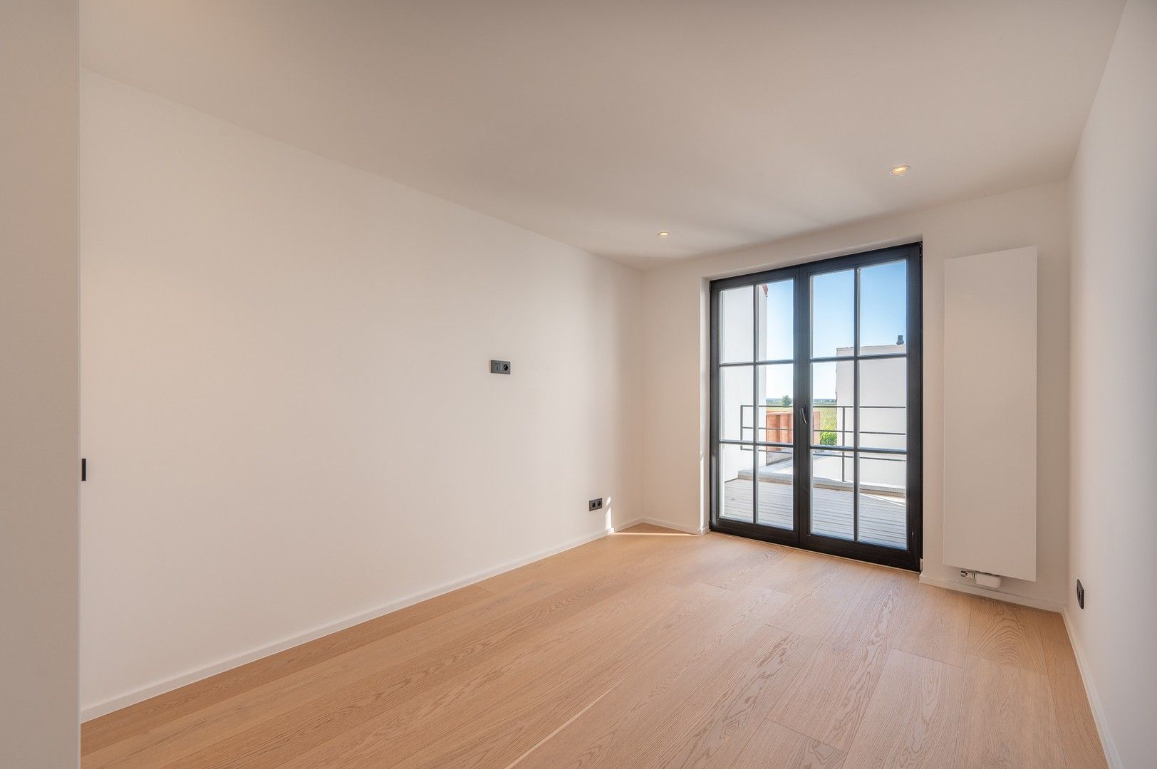 Lichtrijke woning genietend van open zichten op de velden, goed gelegen vlakbij de Kalfsmolen. foto 20