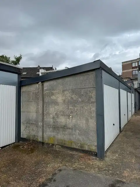 Rustig achterin gelegen garagebox te huur – Eeuwfeeststraat 5, Tienen foto 4