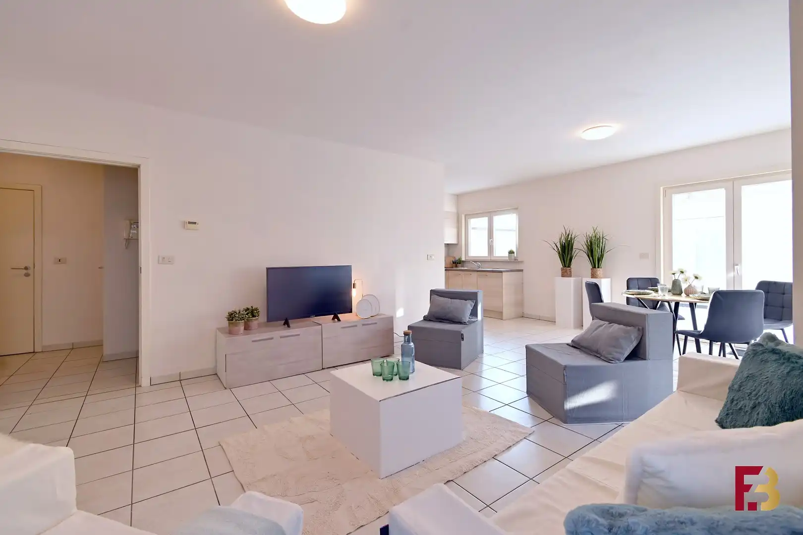 Instapklaar gelijkvloers appartement met terras in hartje Oudenaarde foto 5