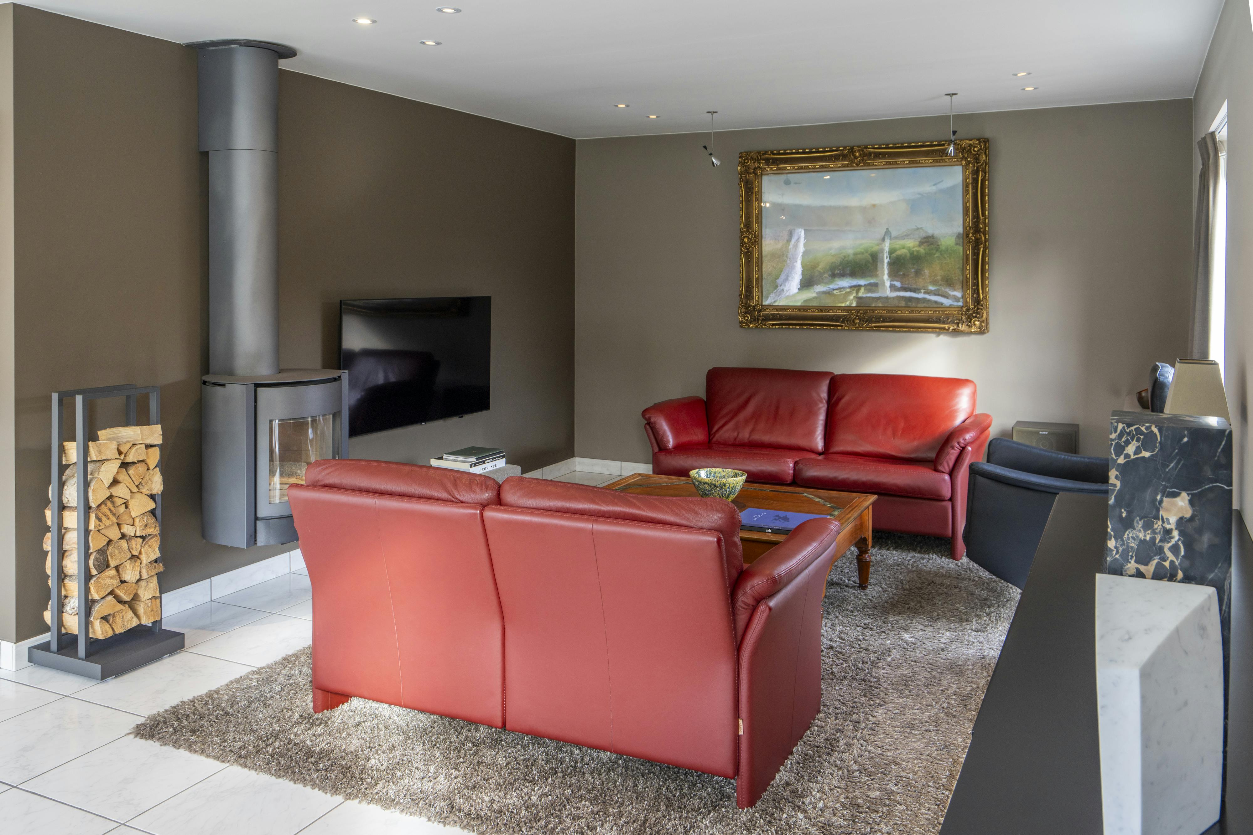 Knappe villa met bijgebouwen te koop in Kluisbergen  foto 8