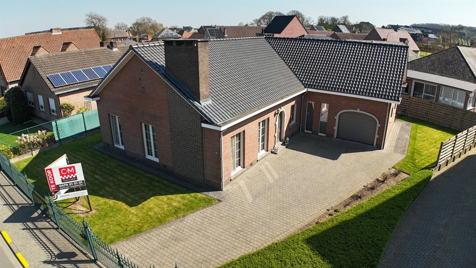 Laagbouw op topligging! Met tuintje en garage! foto 18