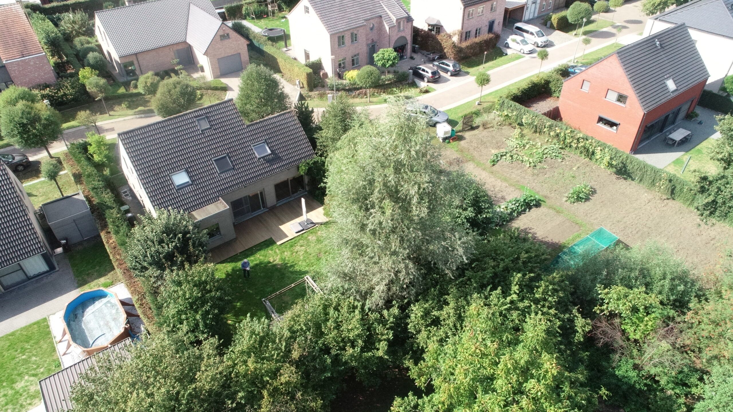 Prachtige villa met mooie tuin in doodlopende straat foto 21