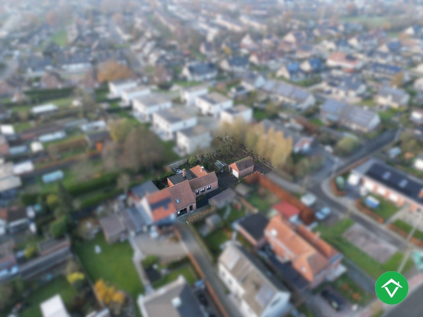 Rustig gelegen halfopen bebouwing met 3 slaapkamers, tuin en garage met uitweg! foto 26