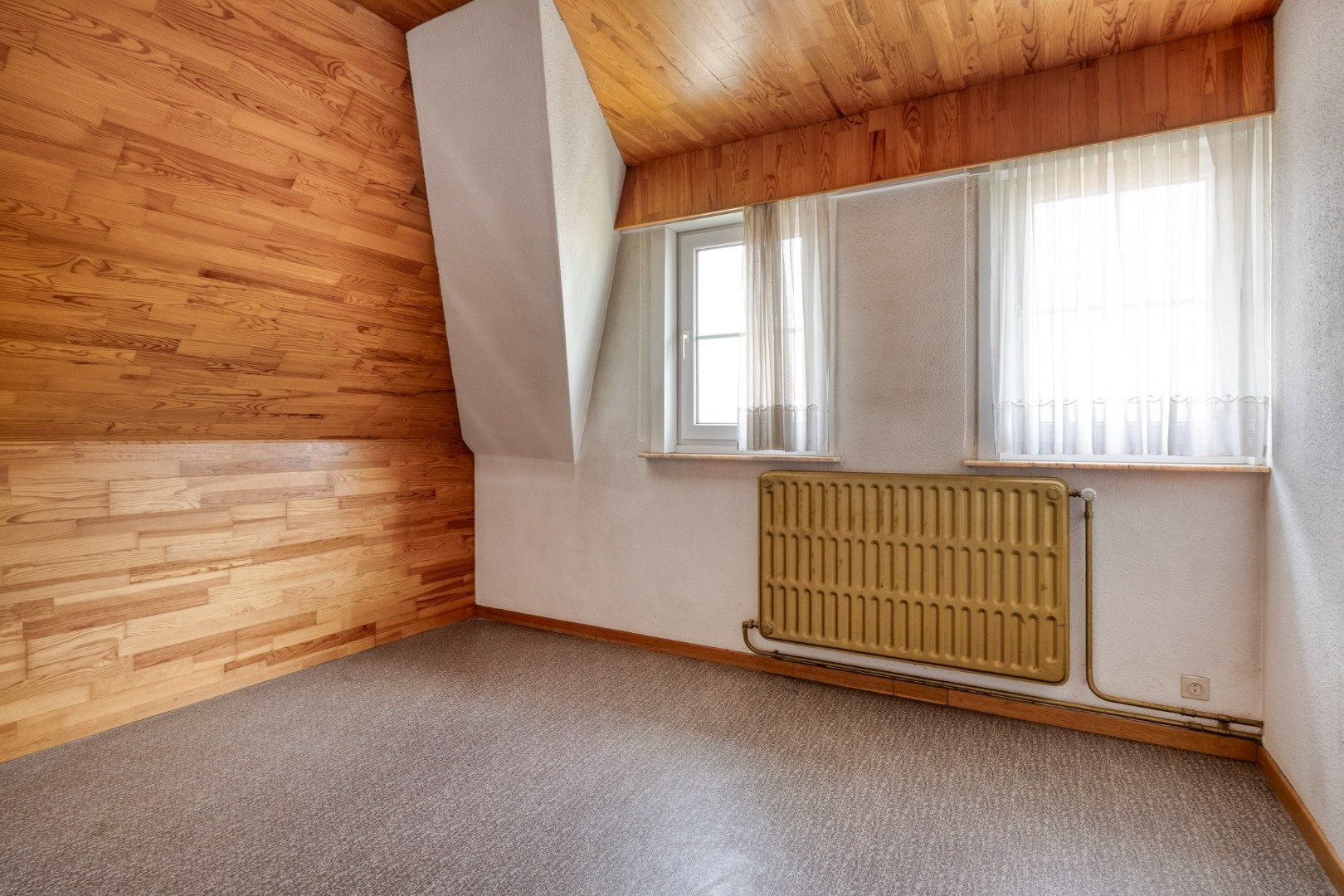 Te renoveren woning met 4 ruime slpks en praktijkruimte op 493 m² te St.-Jozef-Olen ! foto 20