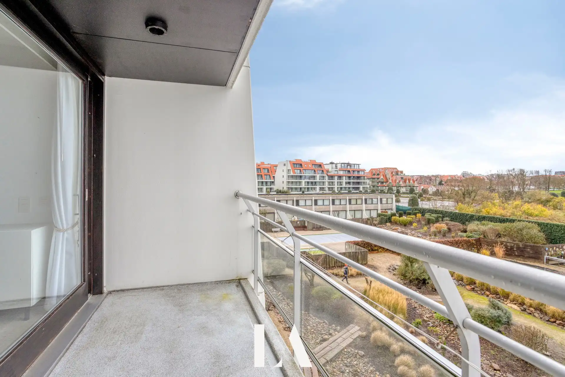 Studio met terras en parking bij de Havengeul. foto 8